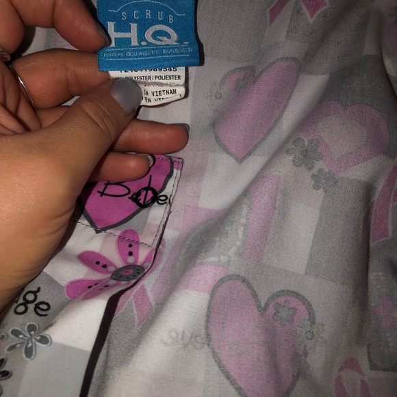 HQ Scrub Jacket Breast Cancer Edition SMALL - Picture 3 of 3